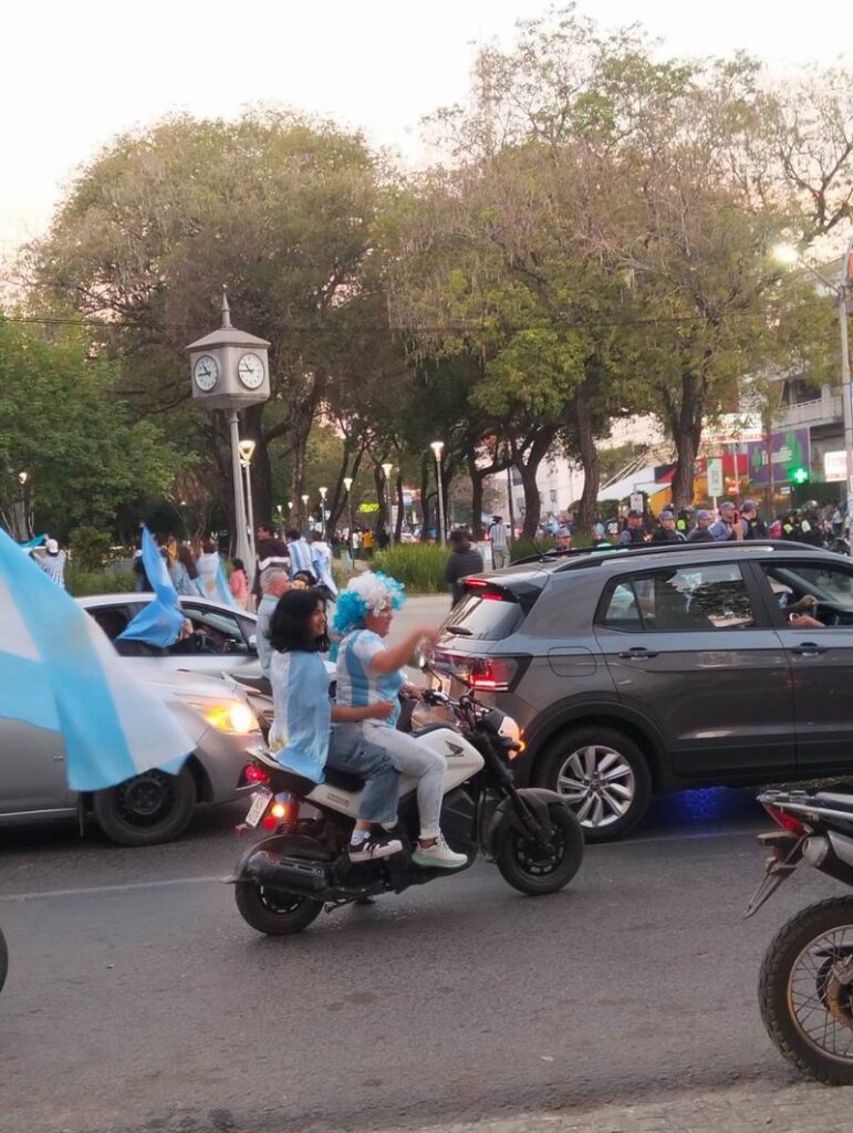La alegría mundialista estalló en todo el país y el Chaco se sumó a los festejos
