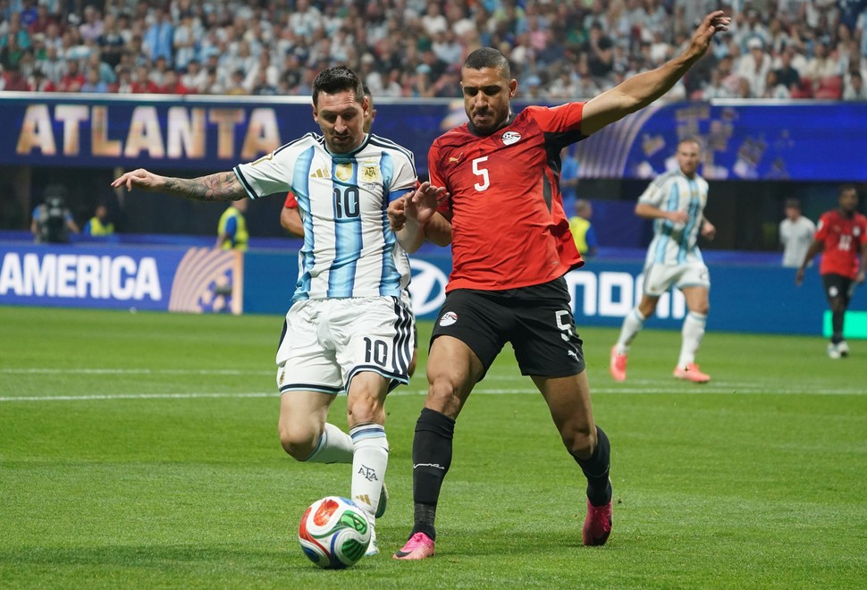 Argentina pierde con Egipto y busca la remontada para seguir en el Mundial 2026: el arquero atajó el penal que pateó Messi