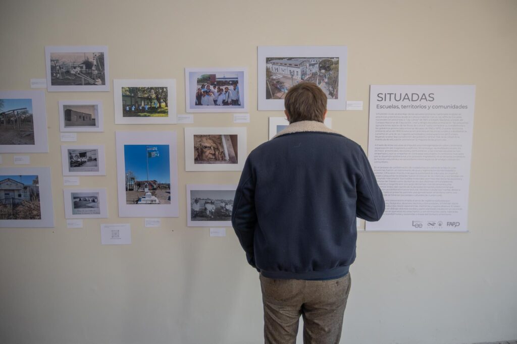 Comenzó la muestra fotográfica «Situadas. Escuelas y territorios», abierta al público hasta el 7 de agosto