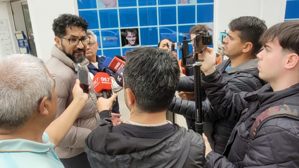 UPCP rechazó el aumento anunciado por Zdero y lo calificó como «significativamente insuficiente»: «Estamos casi un 30% por debajo de la inflación»