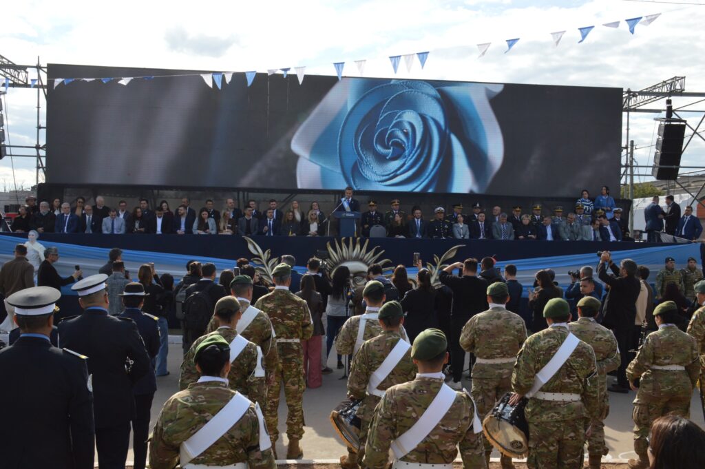 En el 210° aniversario: STJ presente en actividades por el 9 de Julio en Fontana donde Zdero dijo que «la independencia no es una herencia quieta»