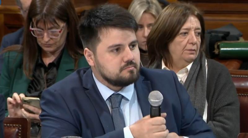 Godoy advirtió riesgos en dilatar la reforma de la Ley de Sociedades