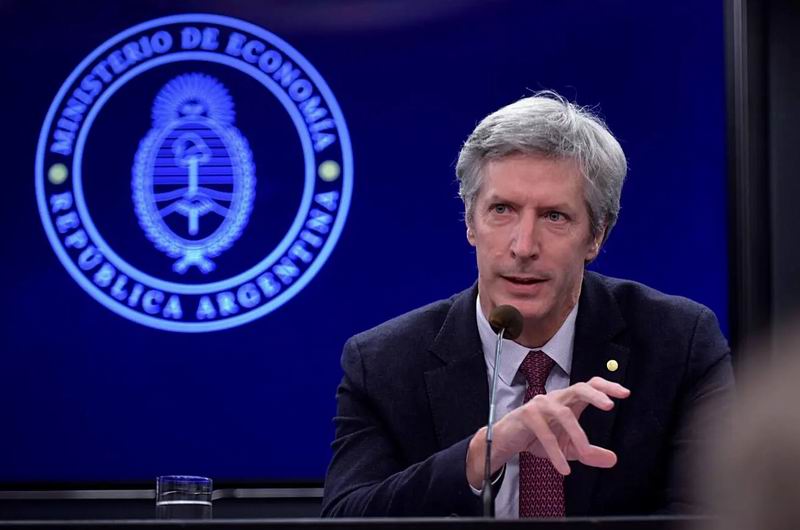 Bausili explicó cómo bajará la mora: «El crédito está empezando a crecer»