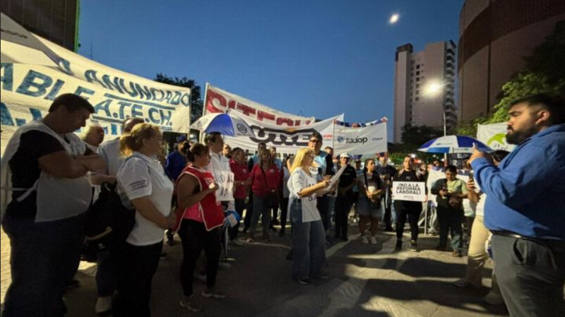 «Que vean el abandono de las escuelas», dijo Atech por controles durante el paro