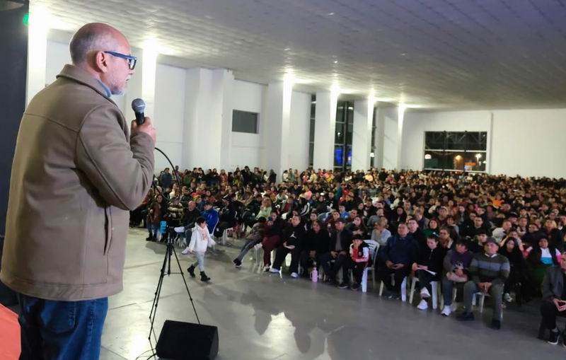 El Ipduv sorteó 64 viviendas y anunció la construcción de otras 40