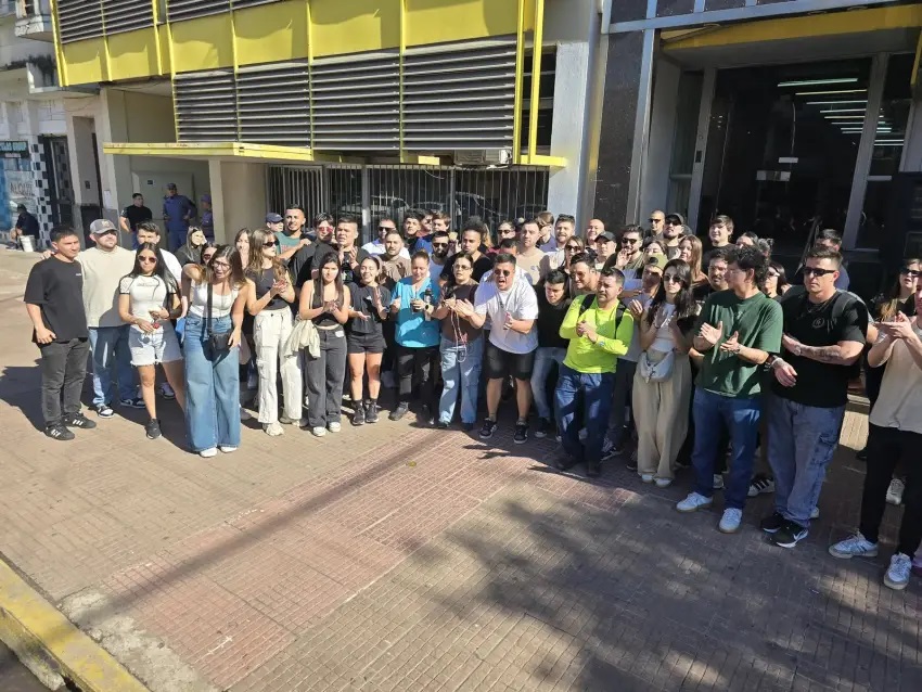 Caso Alvarez Guardia: familiares y amigos del joven pidieron justicia frente a Fiscalía