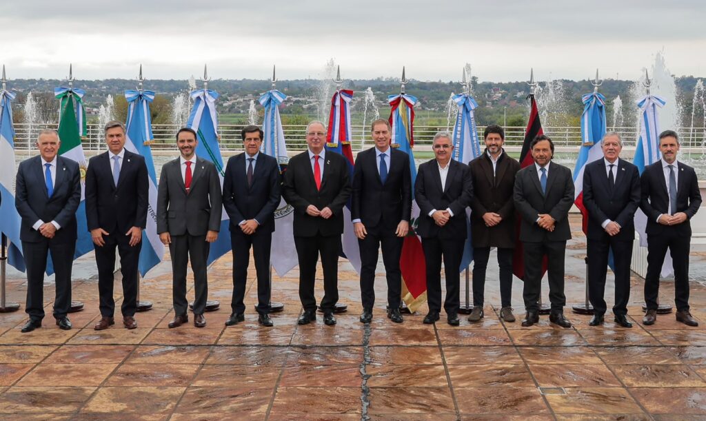24ª Asamblea de Gobernadores del Norte Grande: Zdero participa del encuentro regional en Posadas
