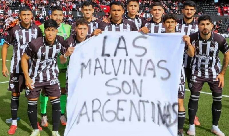 For Ever, con algunos cambios, juega en casa y espera por Morón