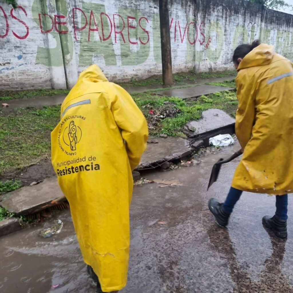 El temporal dejó 38 milímetros de lluvia en Resistencia: la APA confirmó que no hubo anegamientos y el Municipio desplegó un amplio operativo