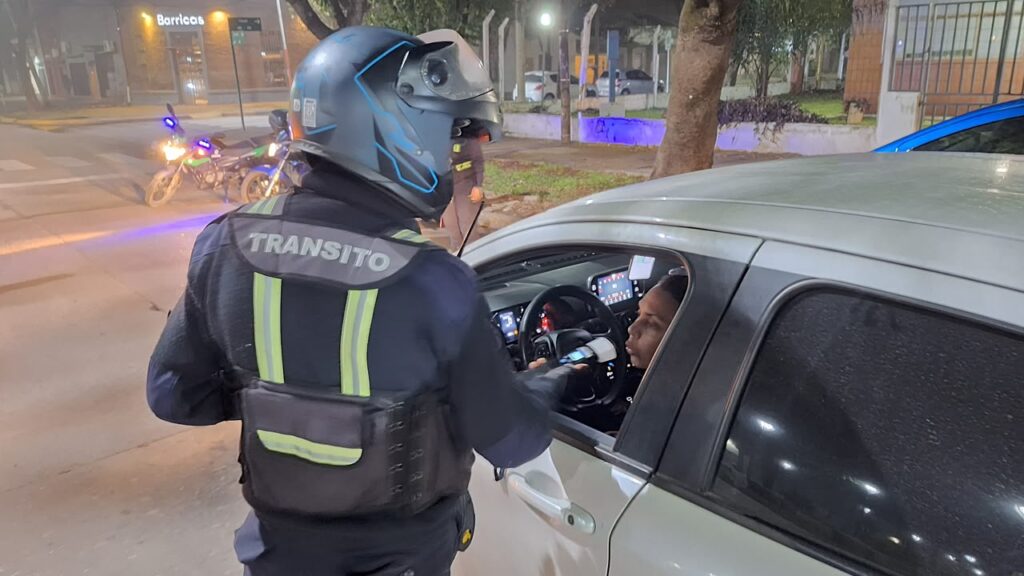 Controles viales: 22 alcoholemias positivas y 45 vehículos removidos