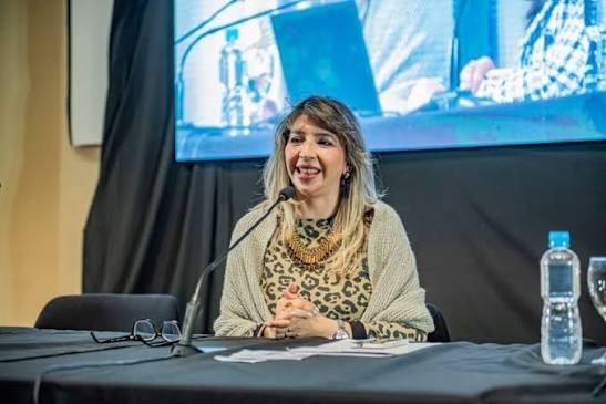 Una comisaría no puede alojar a un chico más de 12 horas