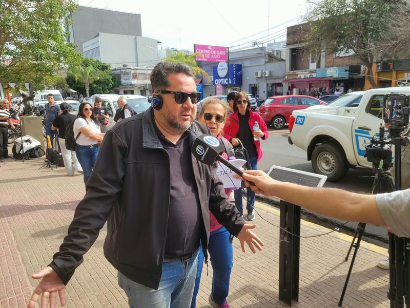 Al abuelo detenido, se sumaron los padres de la nena