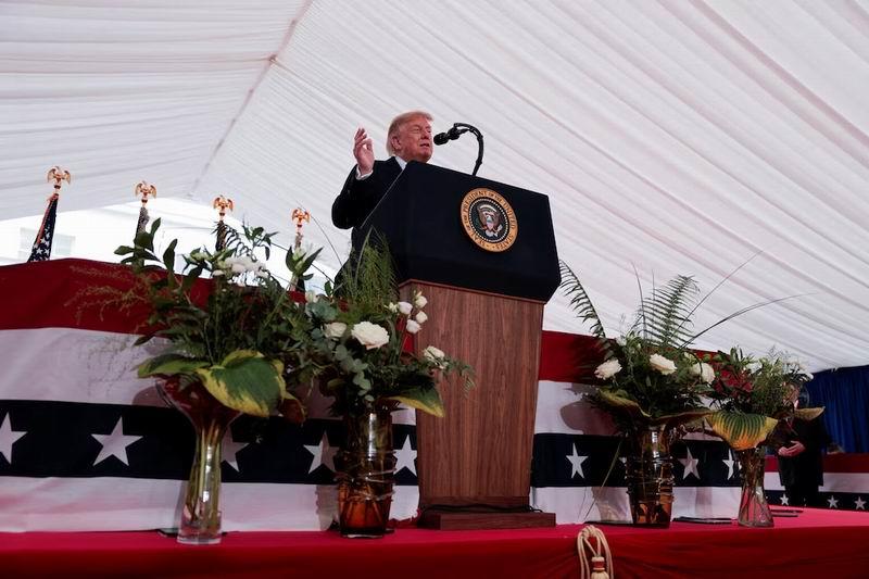 Trump «pateó» el tablero