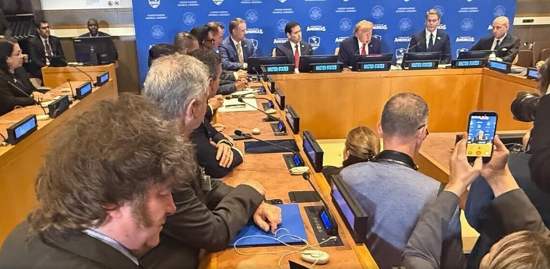 Milei participó de la reunión del Escudo de las Américas y se llevó otro apoyo de Trump