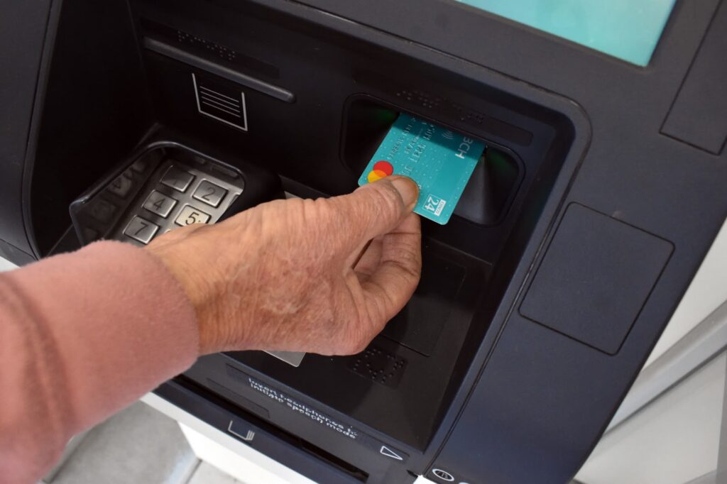 El 1 y 2 de octubre se acreditan los sueldos de empleados públicos en Chaco