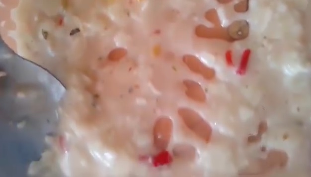 “Ayer tenía un gusano en la comida”: padres reclamaron por el comedor de una escuela de Las Breñas
