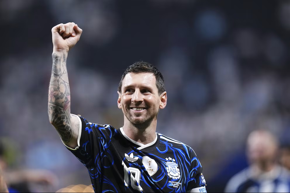 Messi fue convocado por Scaloni y podría tener su despedida con la Selección en el Monumental