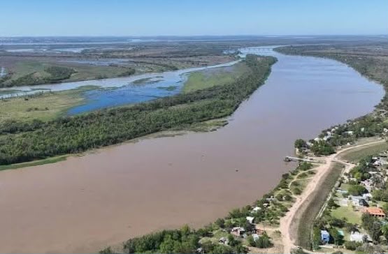 El Chaco sigue de cerca la crecida del Paraná y pide no difundir información no verificada