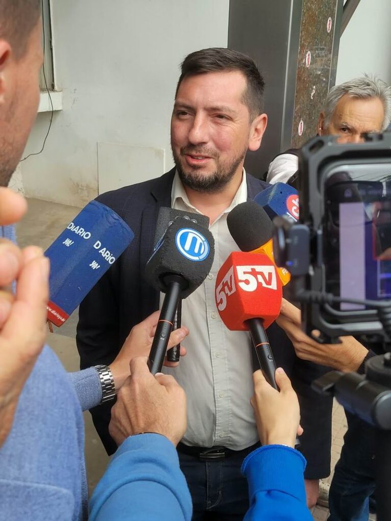 El ginecólogo no declaró pero los demandantes, si
