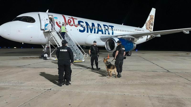 Broma de mal gusto: No hubo bomba en el avión