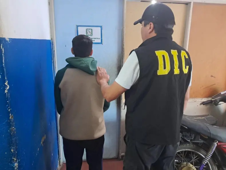 Allanamiento y detención: intentó vender armas por WhatsApp y terminó preso