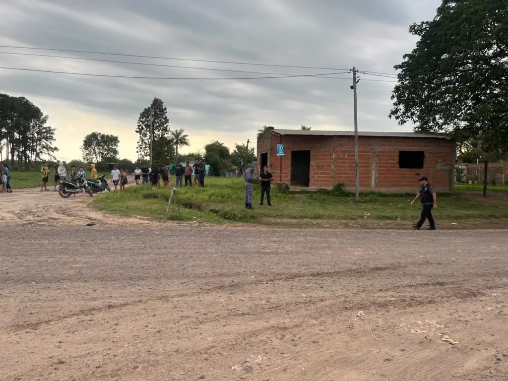 Fontana: hallaron muerto a un hombre en situación de calle e investigan un posible crimen