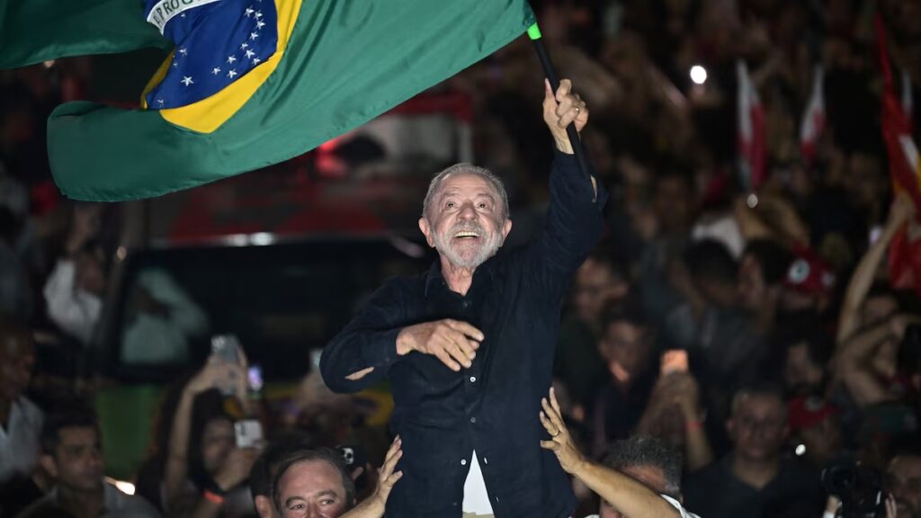 Brasil: Lula da Silva venció a Flávio Bolsonaro en balotaje y va por su cuarto mandato