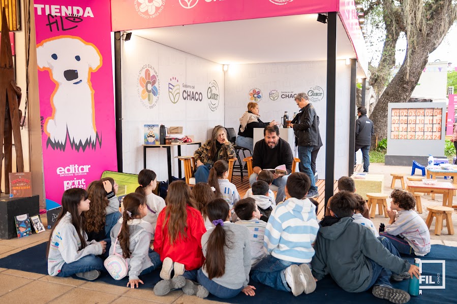 DÍA 8| La Feria del Libro siembra lectores